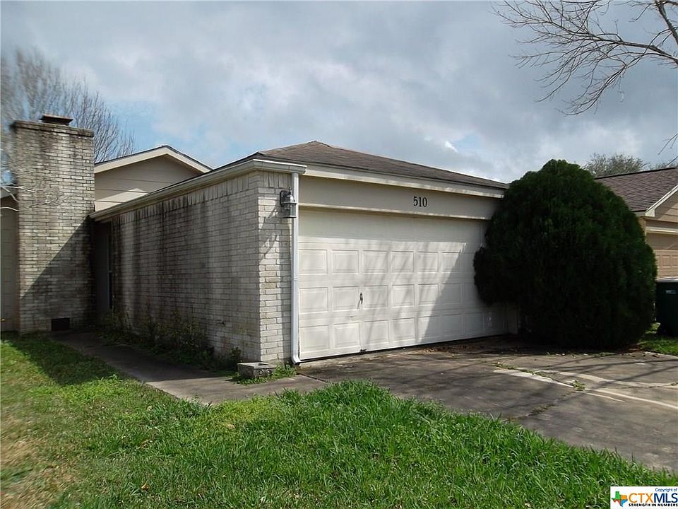 1st image of 510 Versailles St