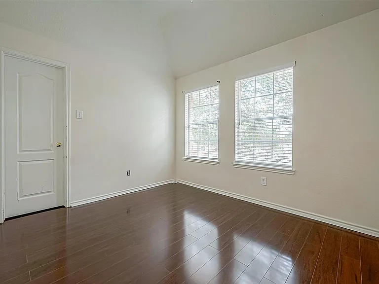 2422 Leanett Way — Photo 39