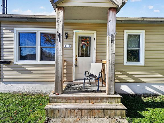 5th image of 1404 Gallinger Ave