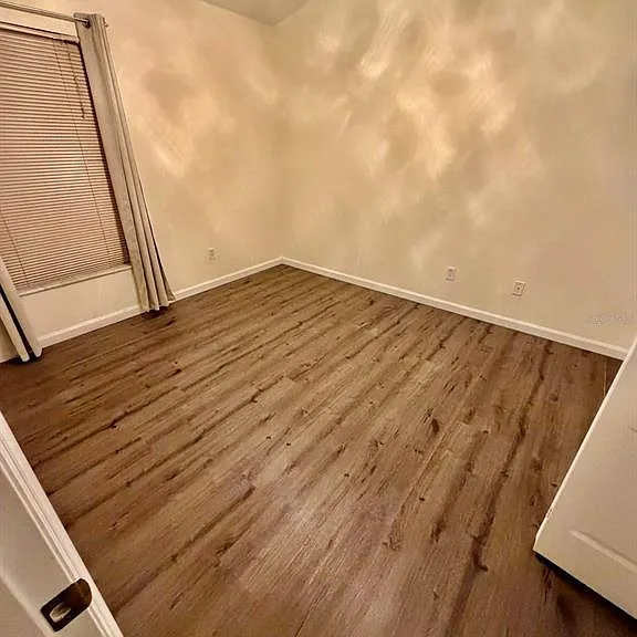 15545 Markham Dr — Photo 14