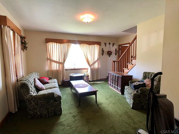 4th image of 1598 Johnson St