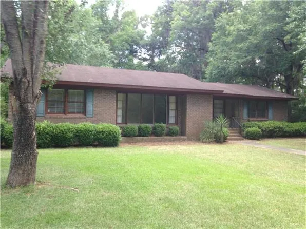 1219 Lakeview Dr, Valdosta, GA 31602
