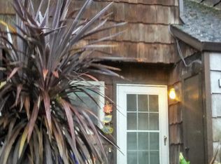 1572 Parkway Dr, Rohnert Park, CA 94928