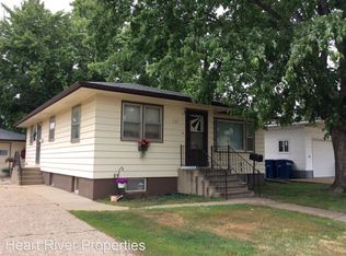 327 4th Ave E #1, Dickinson, ND 58601