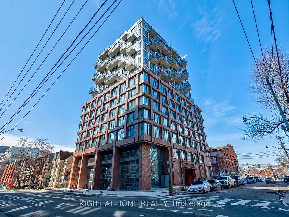 2 Augusta Ave #704