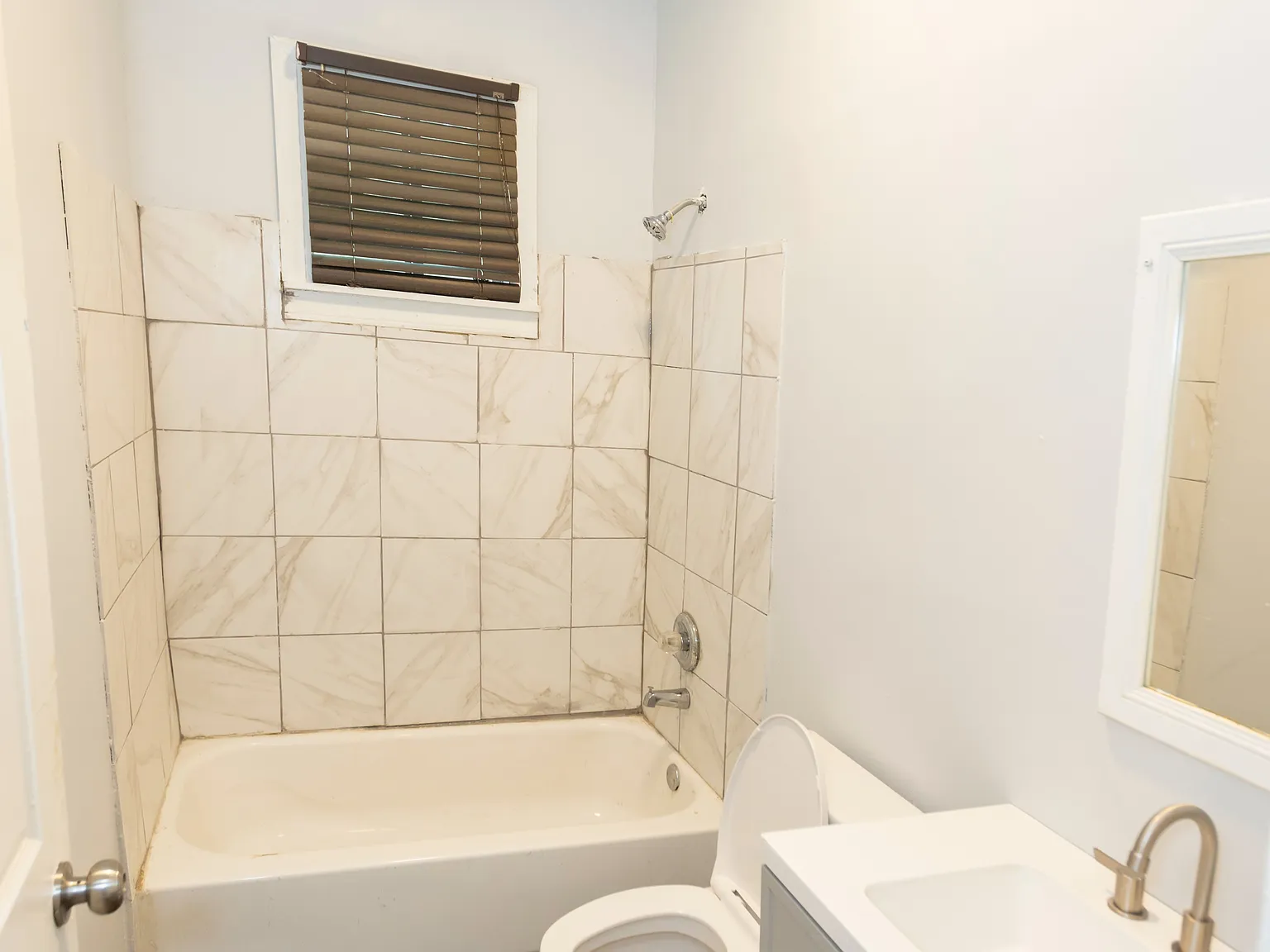 2 bed, 1100 sqft, $700 — Photo 4