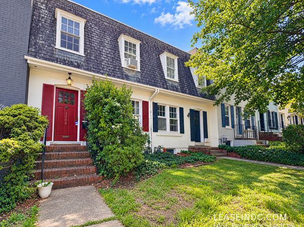 3804 T St NW
