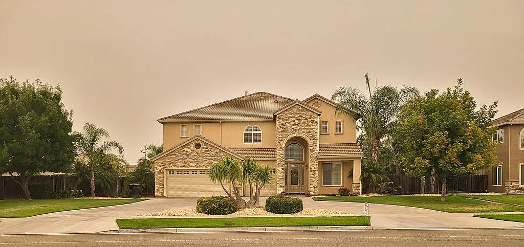 1233 Doak Blvd photo 1