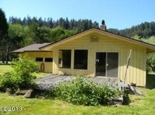 206 E Bain Dr, Tidewater, OR