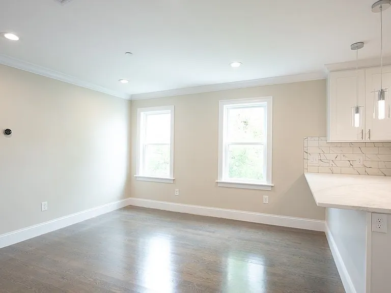 80 Cottage St #2 — Photo 5