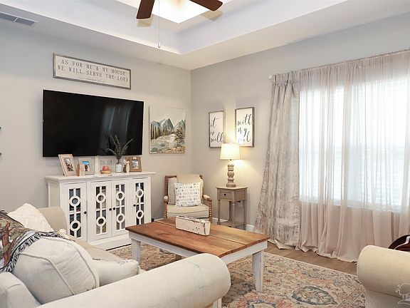 3rd image of 3263 Heritage Oaks Cir