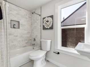 3422 14th Ave W, Seattle, WA 98119