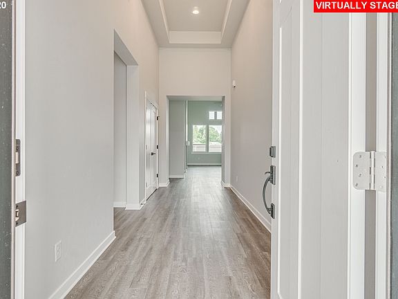 3rd image of 4303 SE 63rd Ave #318