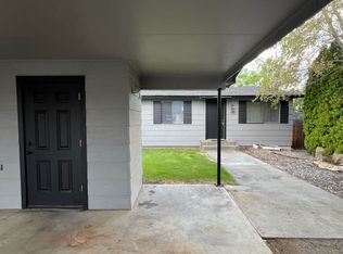 304 2nd St SE, East Wenatchee, WA 98802