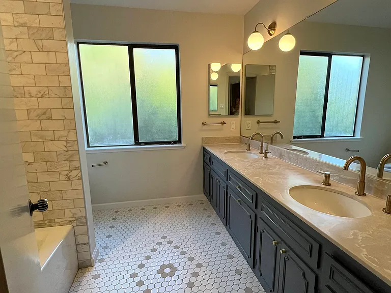 Jacaranda Cir — Photo 12