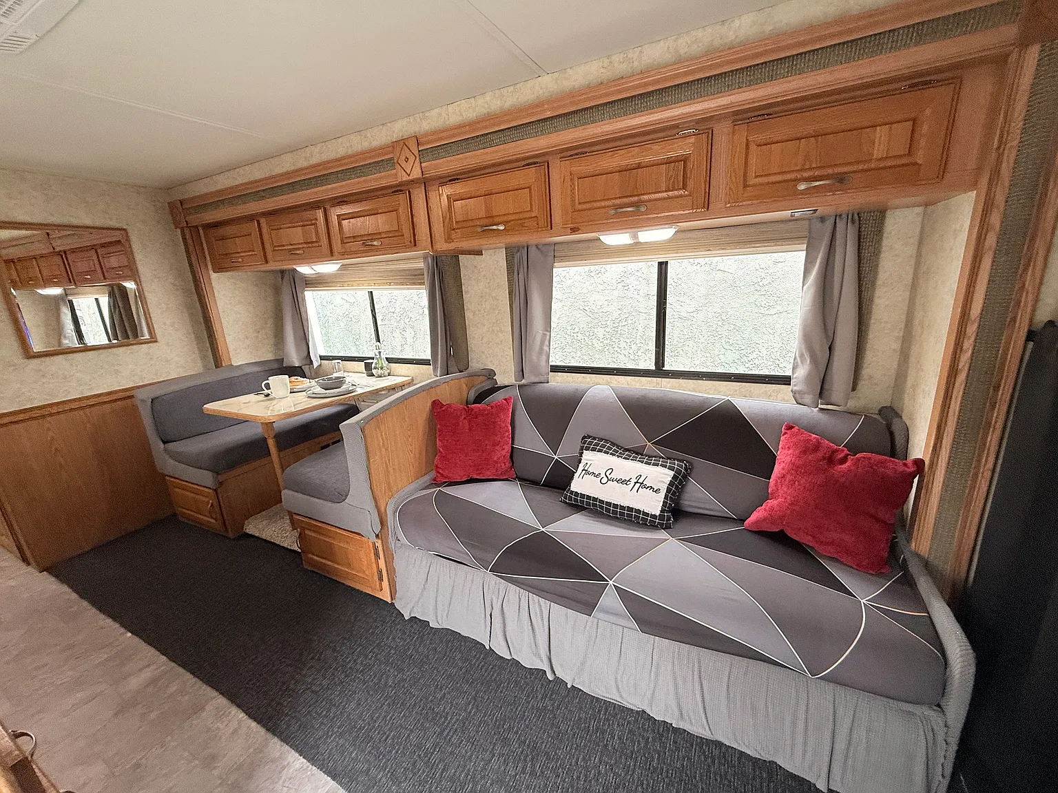 1 bed, 32 sqft, $1,600 — Photo 3