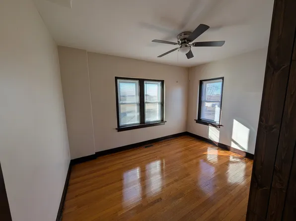 21668 80th St #13, Cresco, IA 52136