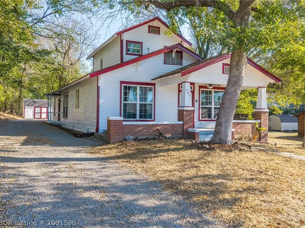 245 W 8th St, Booneville, AR 72927