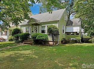 121 Fairfield Ave, Middlesex, NJ 08846