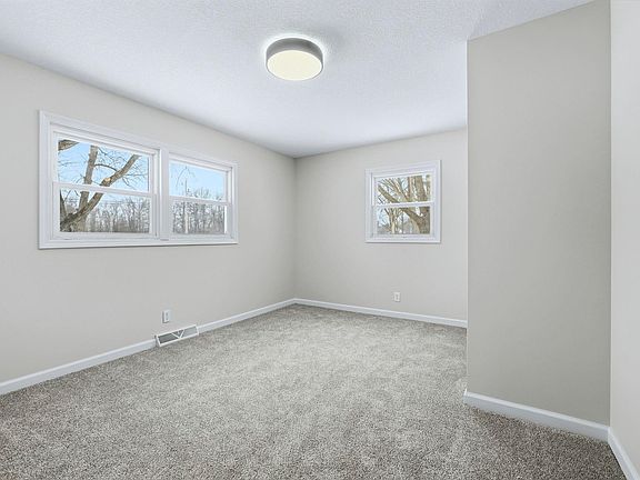 4th image of 6518 Hazelett Rd