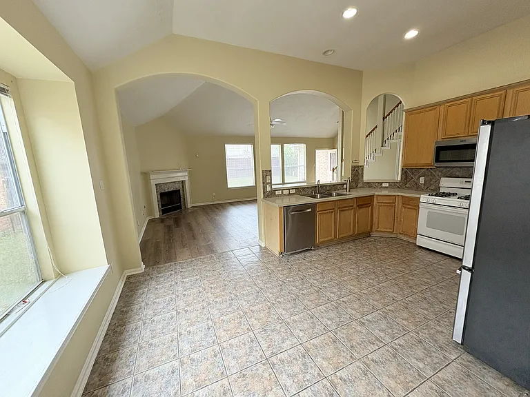 6038 Heathmoor Ln — Photo 14