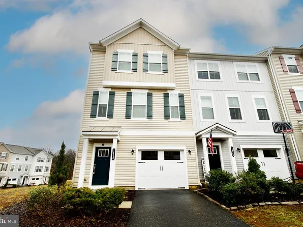 1430 Hudgins Farm Cir, Fredericksburg, VA 22408