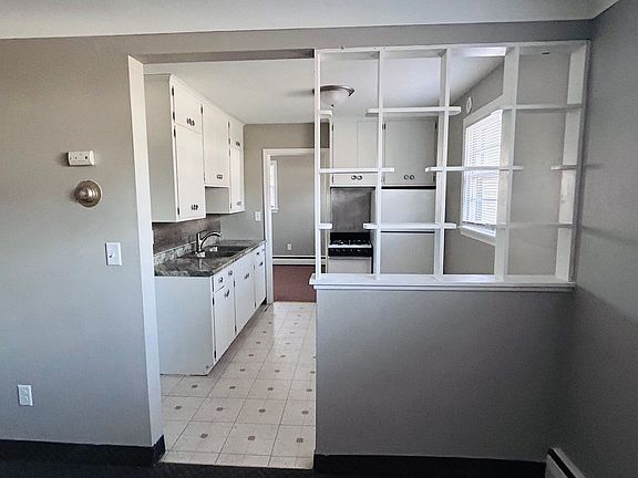 3rd image of 183 Annapolis St W APT 7