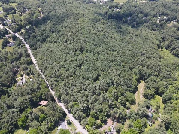 87 Ayer Rd, Harvard, MA 01451