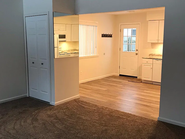 709 Walnut St — Photo 14