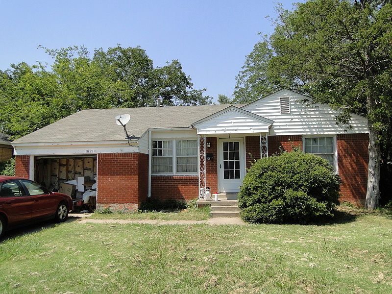 1st image of 1821 Westchester Dr