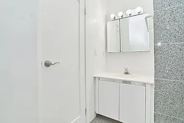 Rented by Mossanen Group