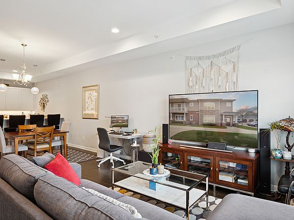 4th image of 5670 Arbor Chase Dr #22