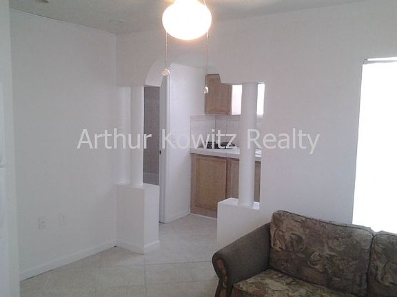 4th image of 715 Harvey Ave APT 4