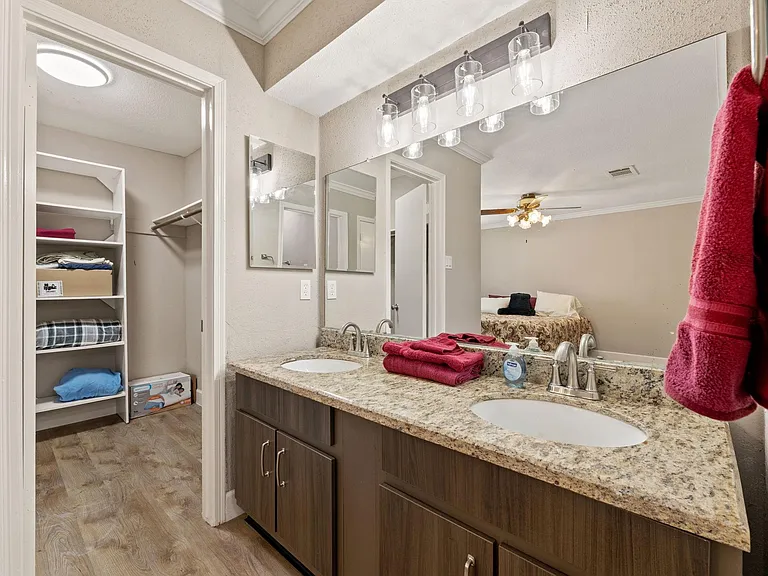 9200 W Bellfort St #25 — Photo 17