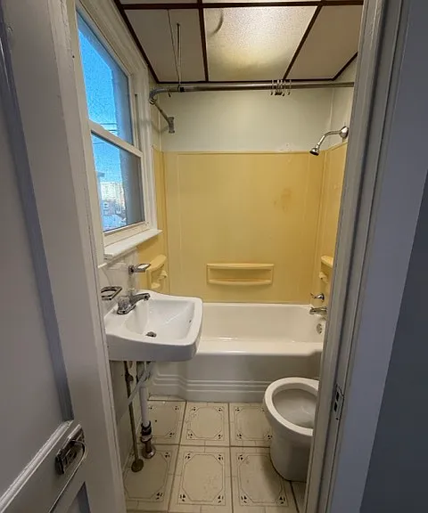 5331 Sylvester St #1 — Photo 9