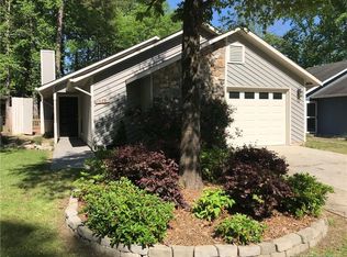 547 Crooked Creek Ct, Fayetteville, NC 28301