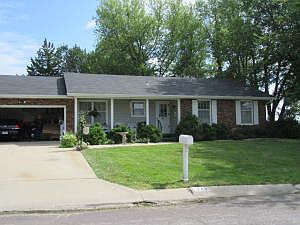 2nd image of 742 W Plaza Dr