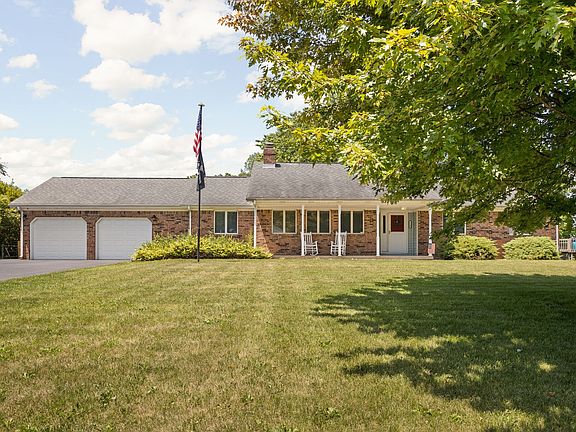 3rd image of 7740 Eaker Ct