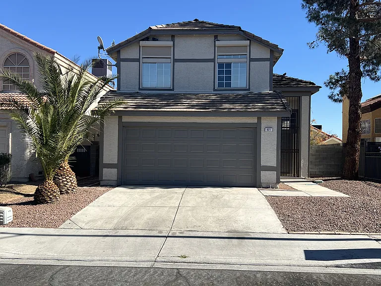 921 Greystone Dr — Photo 12