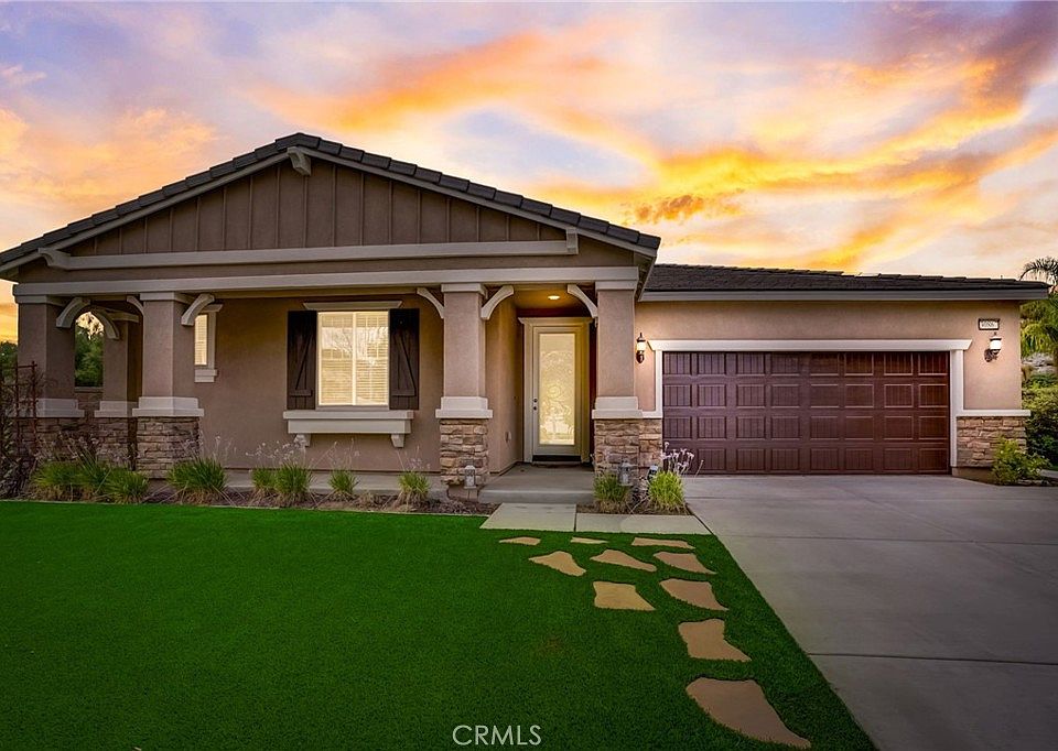 1st image of 30867 Carriage Hill Dr