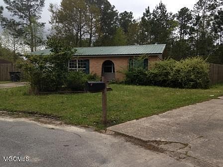 1st image of 5676 Woodstock Ct