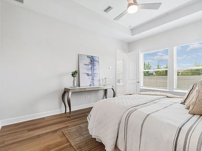 260 Sutton Dr — Photo 19