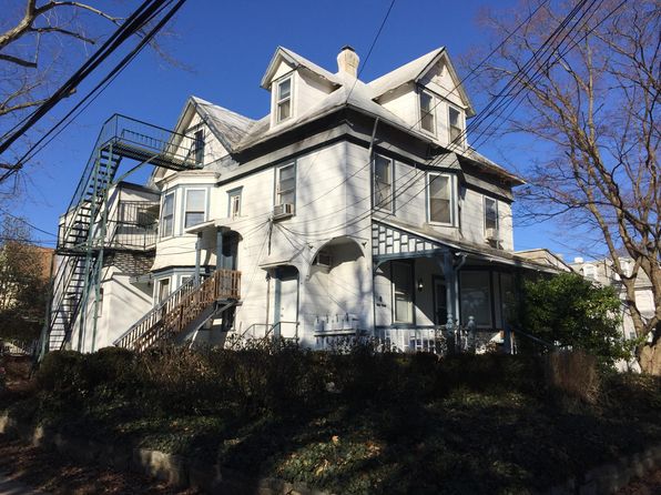 9 W Ward St