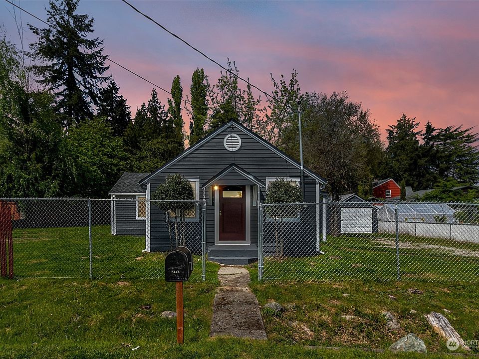 1st image of 3220 S 152nd Street