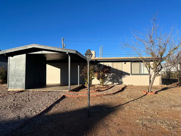 103 1st St, Huachuca City, AZ 85616
