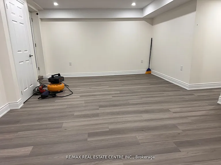 25 Parity Rd #BASEMENT — Photo 5