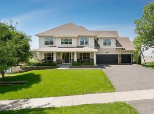 285 Liberty Heights Dr, Chaska, MN 55318