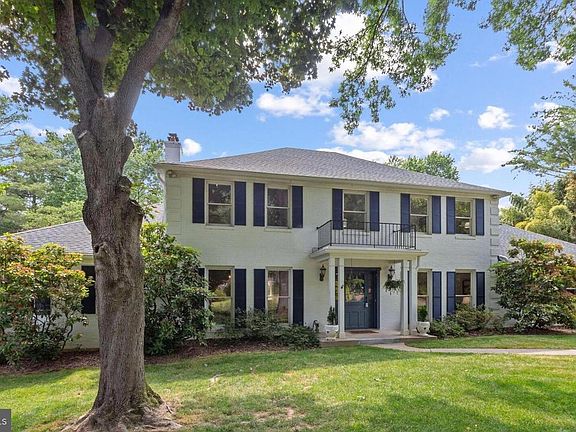 2nd image of 21600 Glendalough Rd