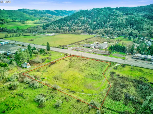 3110 NE Diamond Lake Blvd, Roseburg, OR 97470