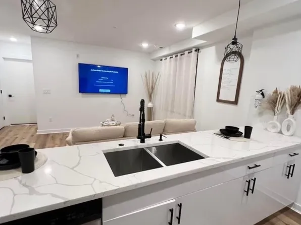 2416 Clifford St #3, Philadelphia, PA 19121